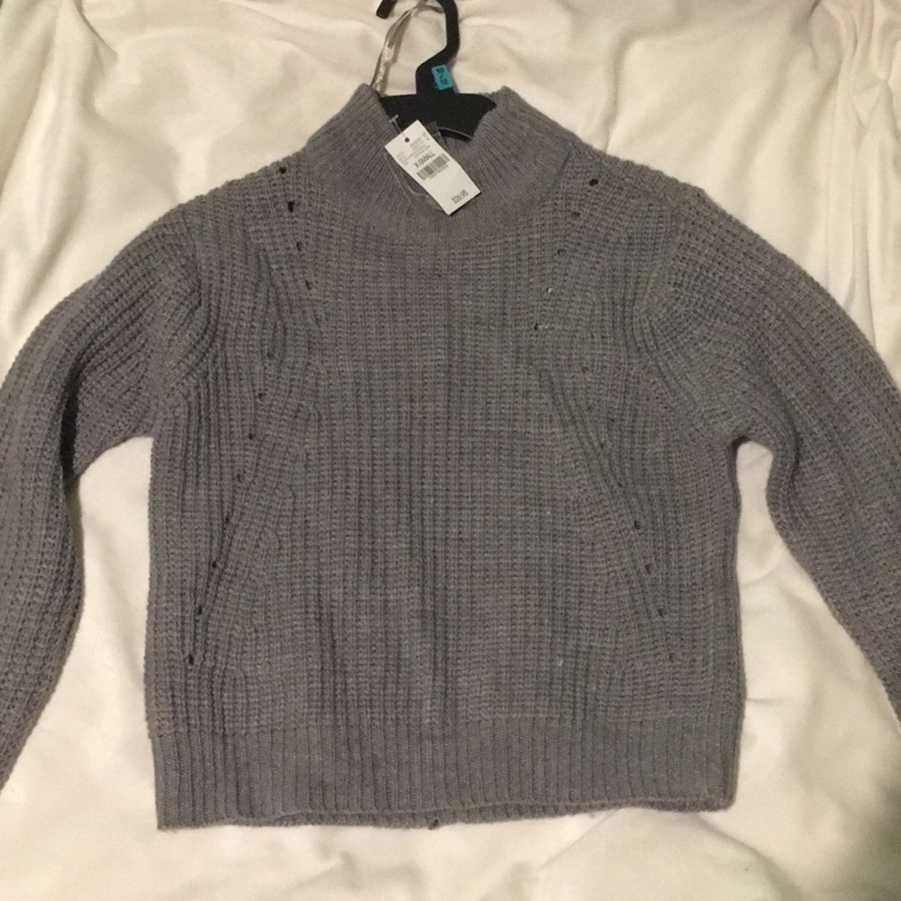 turtleneck cropped grey sweater